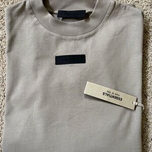Fear of God Essentials Men’s tshirt beige